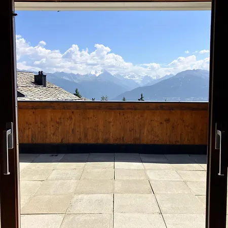 Le Nid D'argent - Dans La Nature 克莱恩 蒙塔纳